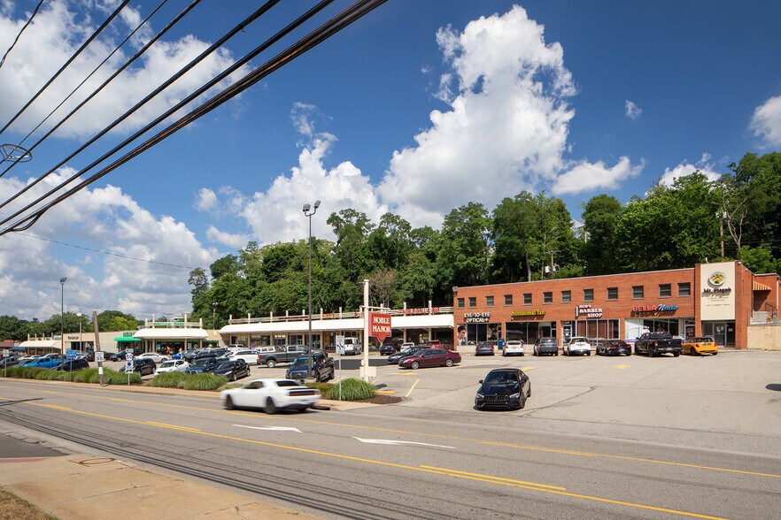 2350 Noblestown Rd, Pittsburgh, PA for lease - Building Photo - Image 2 of 5