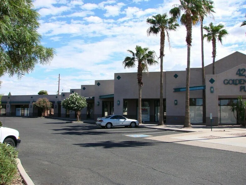 761 N Monterey St, Gilbert, AZ à louer - Photo du bâtiment - Image 2 de 6