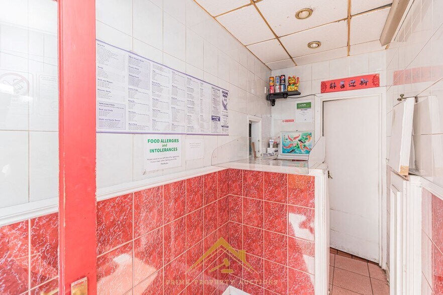 25-27 Main St, Dalry à vendre - Photo du bâtiment - Image 3 de 22