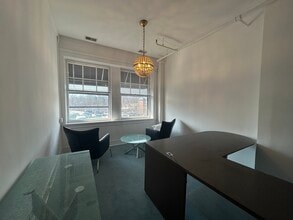 543-561 Lincoln Ave, Winnetka, IL à louer Photo intérieure- Image 1 de 3