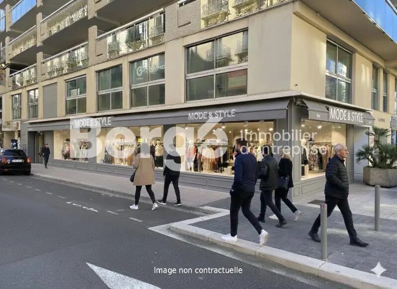 Retail in Nice for sale Building Photo- Image 1 of 7