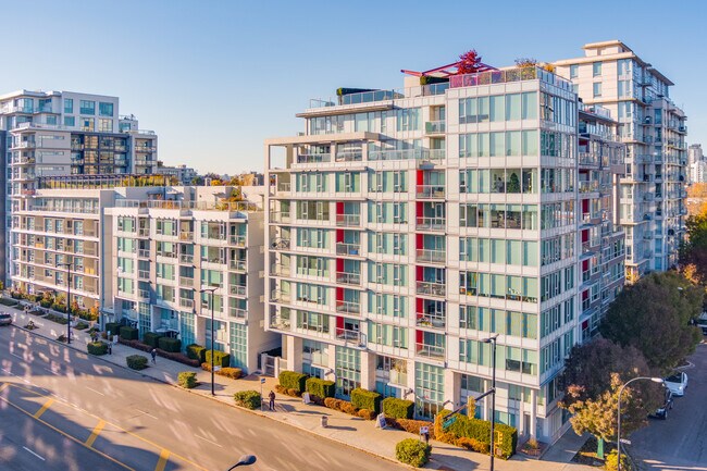 Plus de détails pour 1887 Crowe St, Vancouver, BC - Multi-résidentiel à vendre