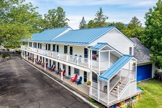 Plus de détails pour 68 Elm St, Camden, ME - Services hôteliers à vendre