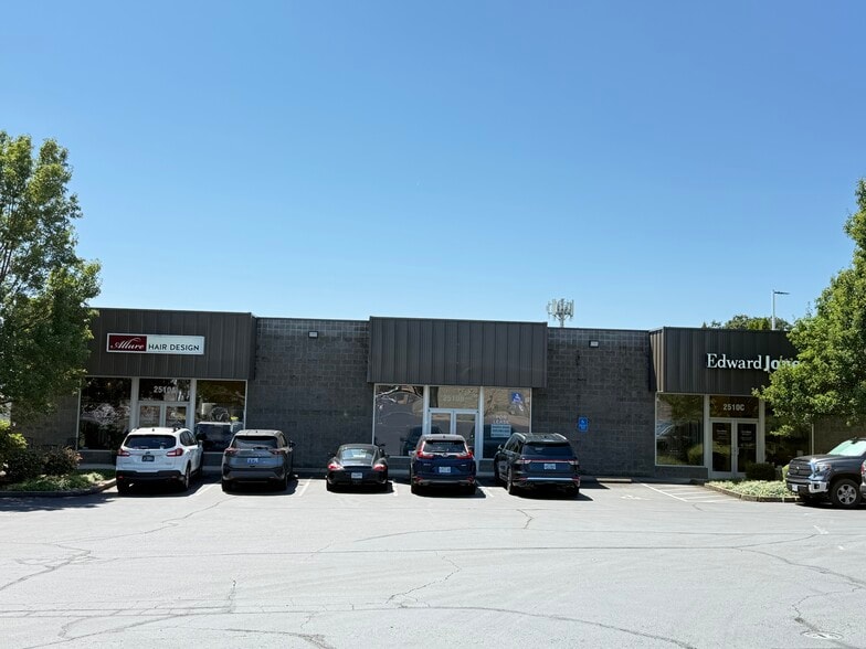 2510 Portland Rd, Newberg, OR for lease - Building Photo - Image 2 of 3