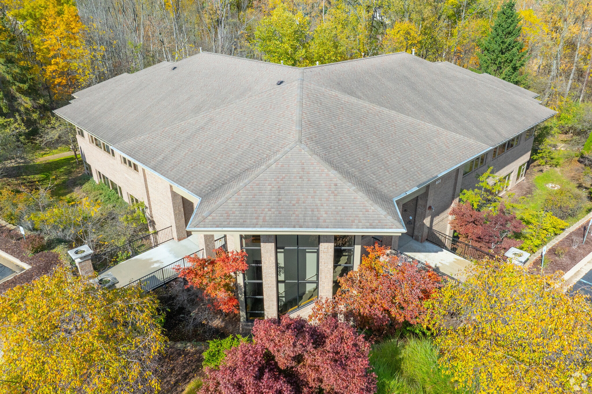 822 Centennial Way, Lansing, MI for sale Building Photo- Image 1 of 23