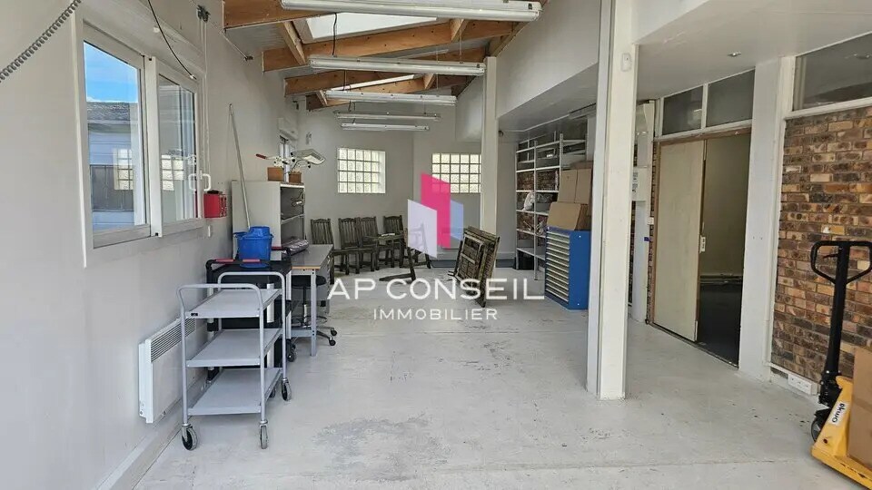 Office in SAINT CYR L ECOLE for lease - Interior Photo - Image 3 of 8