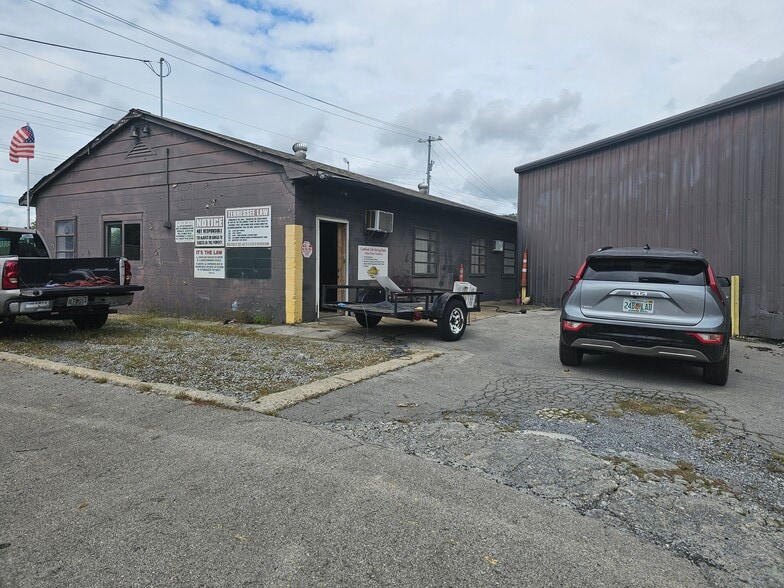 808 N Lynn Ave, Elizabethton, TN for lease - Building Photo - Image 3 of 6
