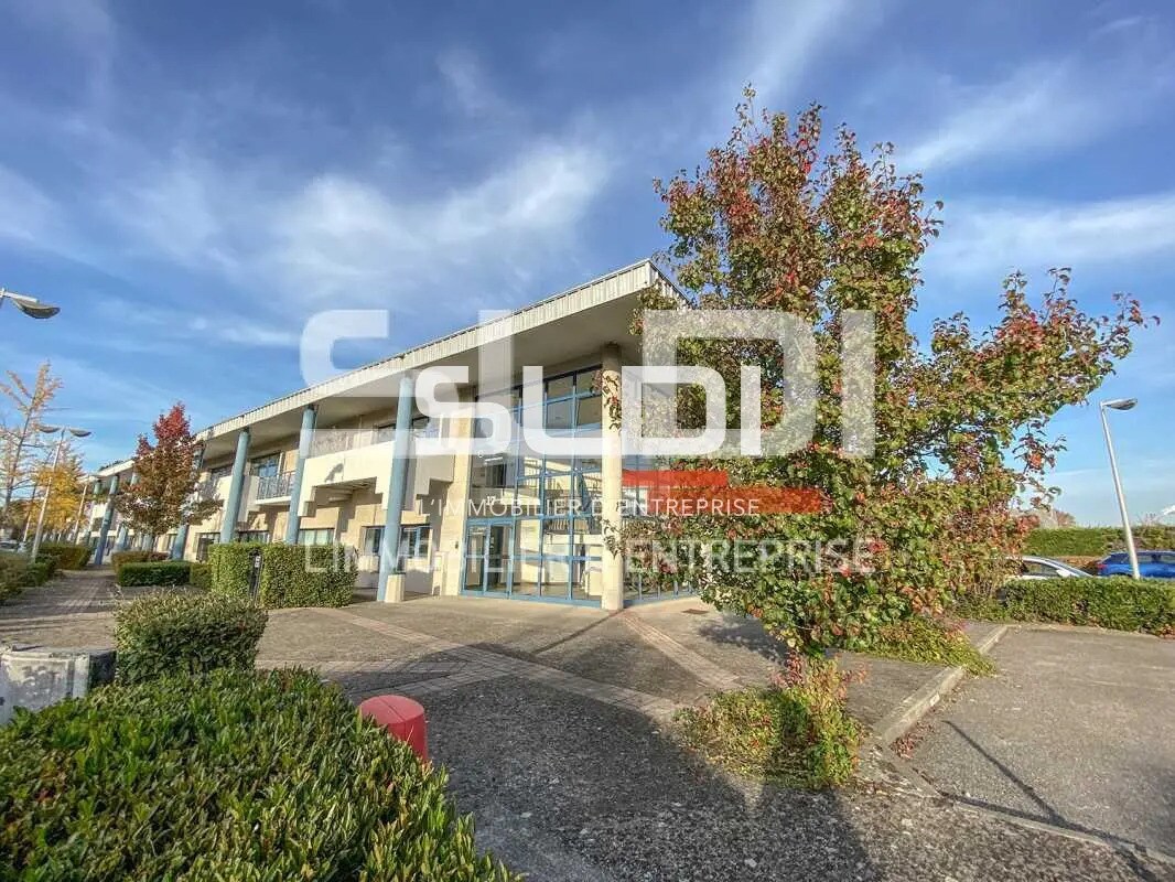 Allée Des Tulipiers, Bron for lease Building Photo- Image 1 of 10