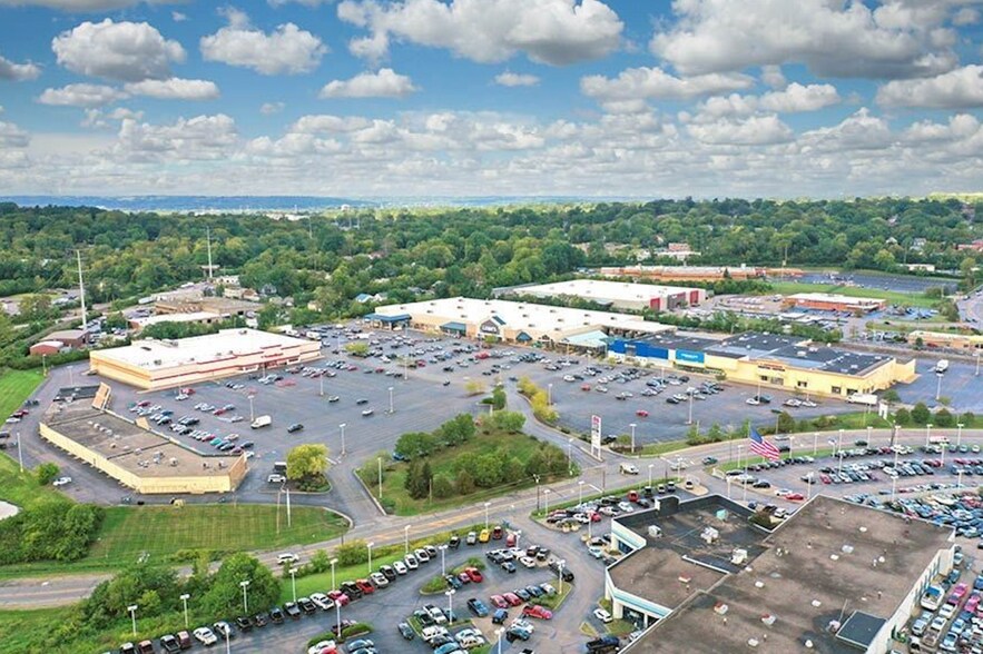 3240 Highland Ave, Cincinnati, OH à vendre - Aérien - Image 2 de 5