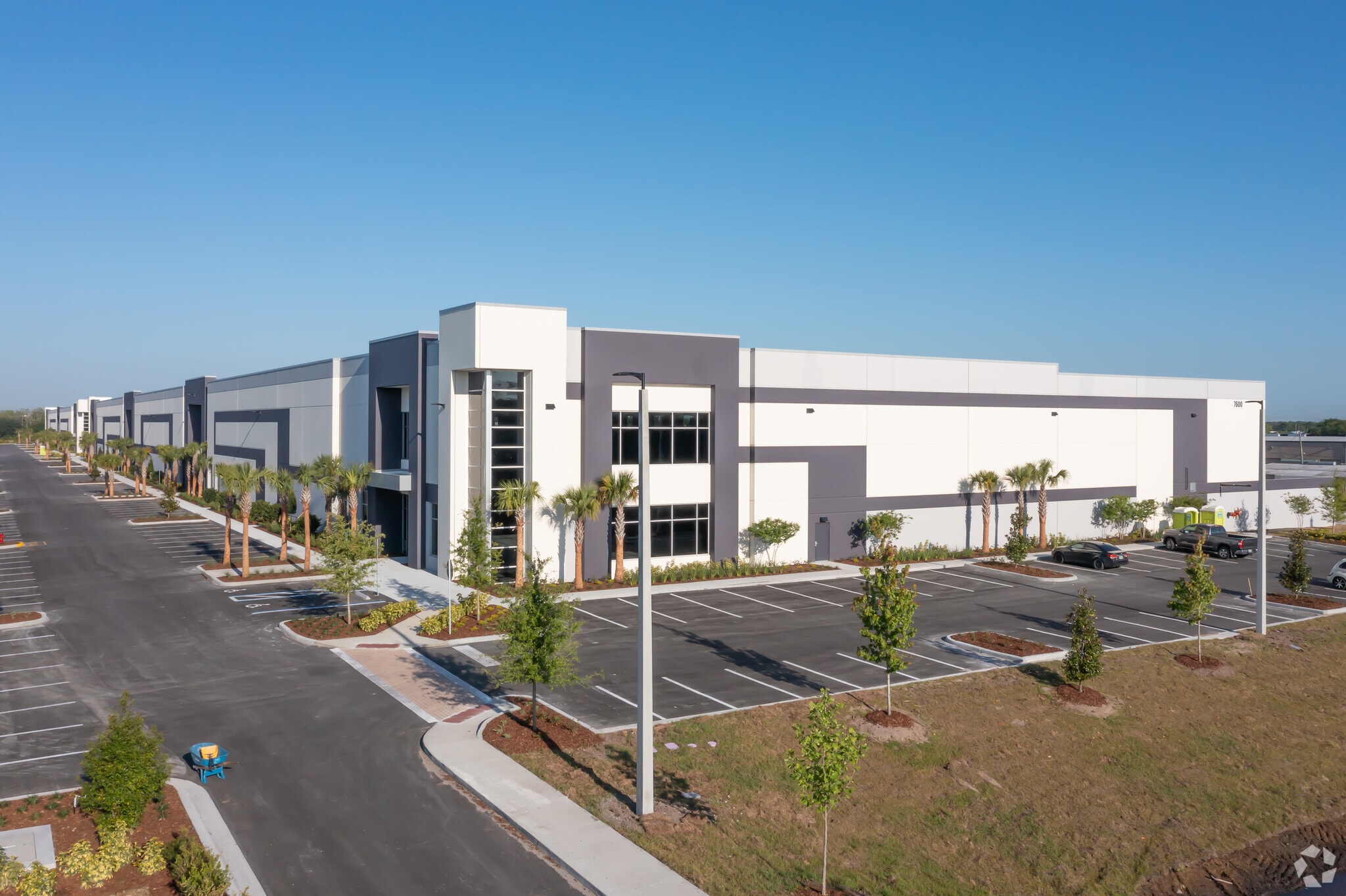 7600 Narcoossee Rd, Orlando, FL for lease Primary Photo- Image 1 of 4