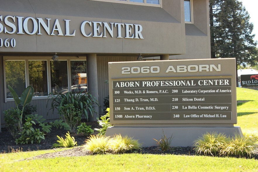 2060 Aborn Rd, San Jose, CA à louer - Photo du bâtiment - Image 2 de 16