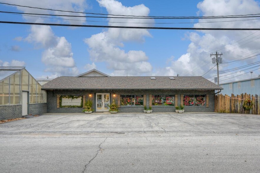 103 E 9th St, Lamar, MO for sale - Building Photo - Image 2 of 19