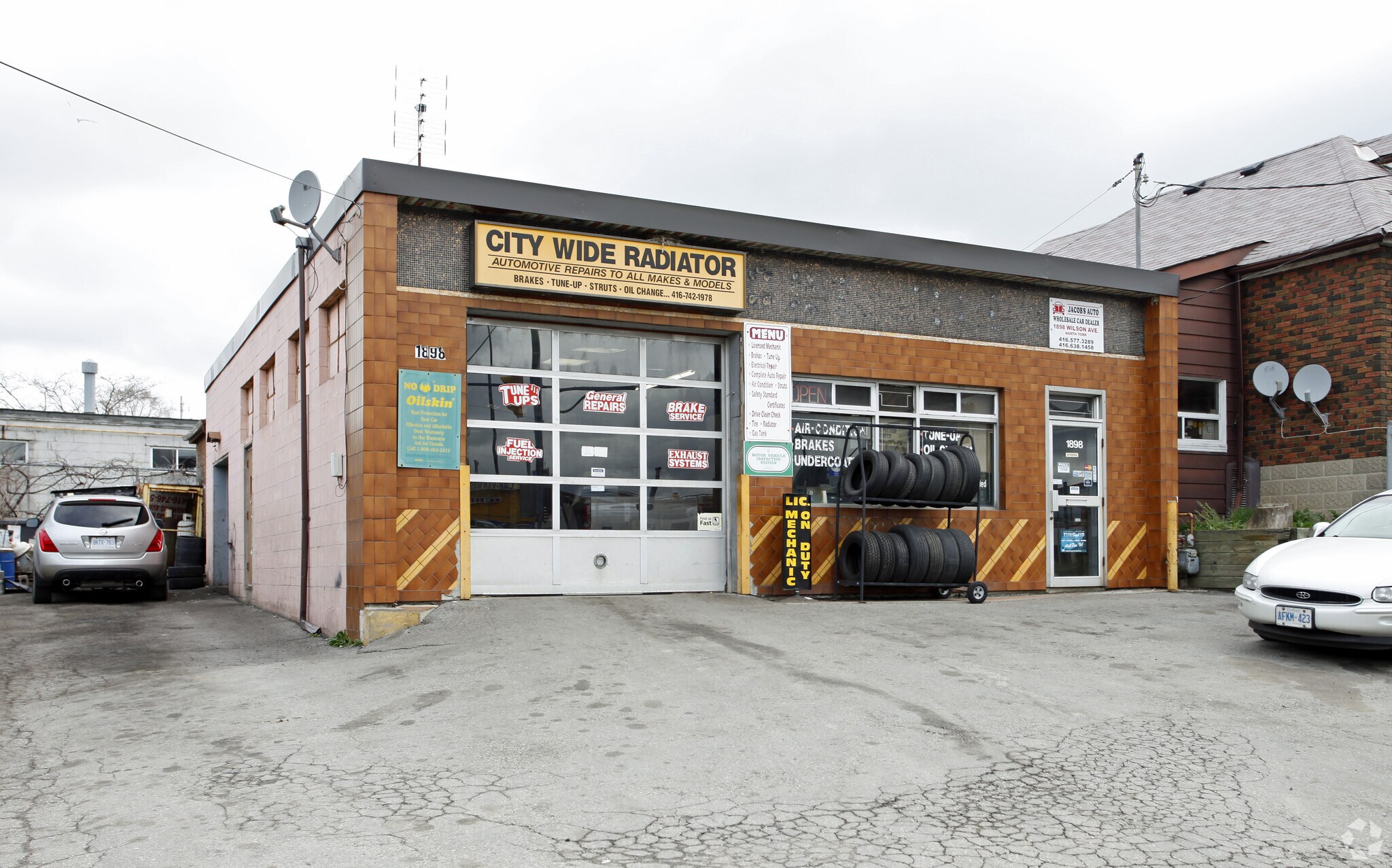 1898 Wilson Ave, Toronto, ON à vendre Photo principale- Image 1 de 1