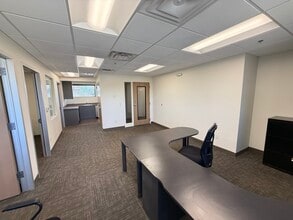 1712-1780 Topaz Dr, Loveland, CO for lease Interior Photo- Image 1 of 7