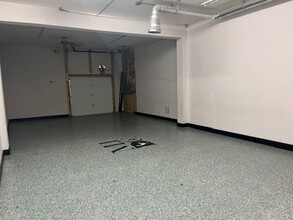 6382 Main St, North Branch, MN for lease Interior Photo- Image 1 of 2