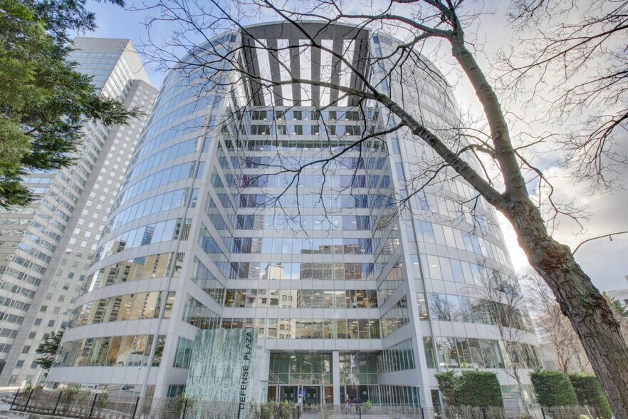 23-27 Rue Delariviere Lefoullon, Puteaux à louer - Photo du bâtiment - Image 1 de 16