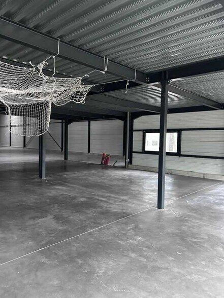Rue De La Fouillouse, Miribel for lease - Building Photo - Image 3 of 11