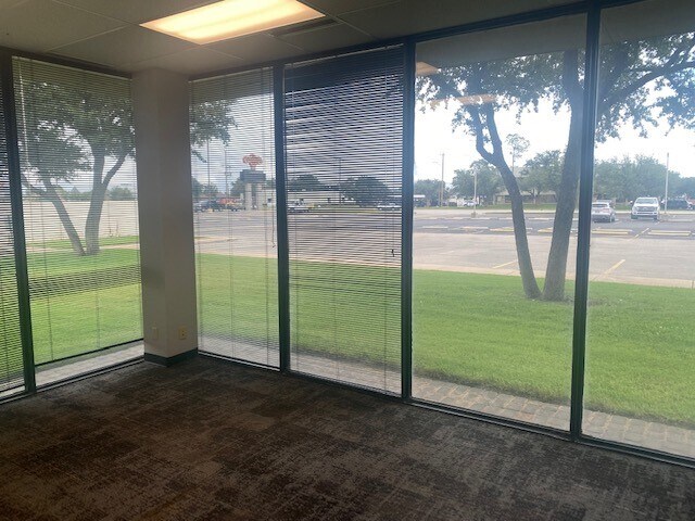 3300 N A St, Midland, TX à louer - Photo intérieure - Image 3 de 6
