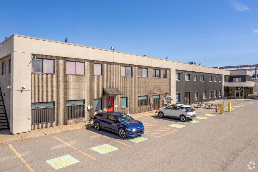807 Rue Marshall, Laval, QC for lease - Building Photo - Image 2 of 6
