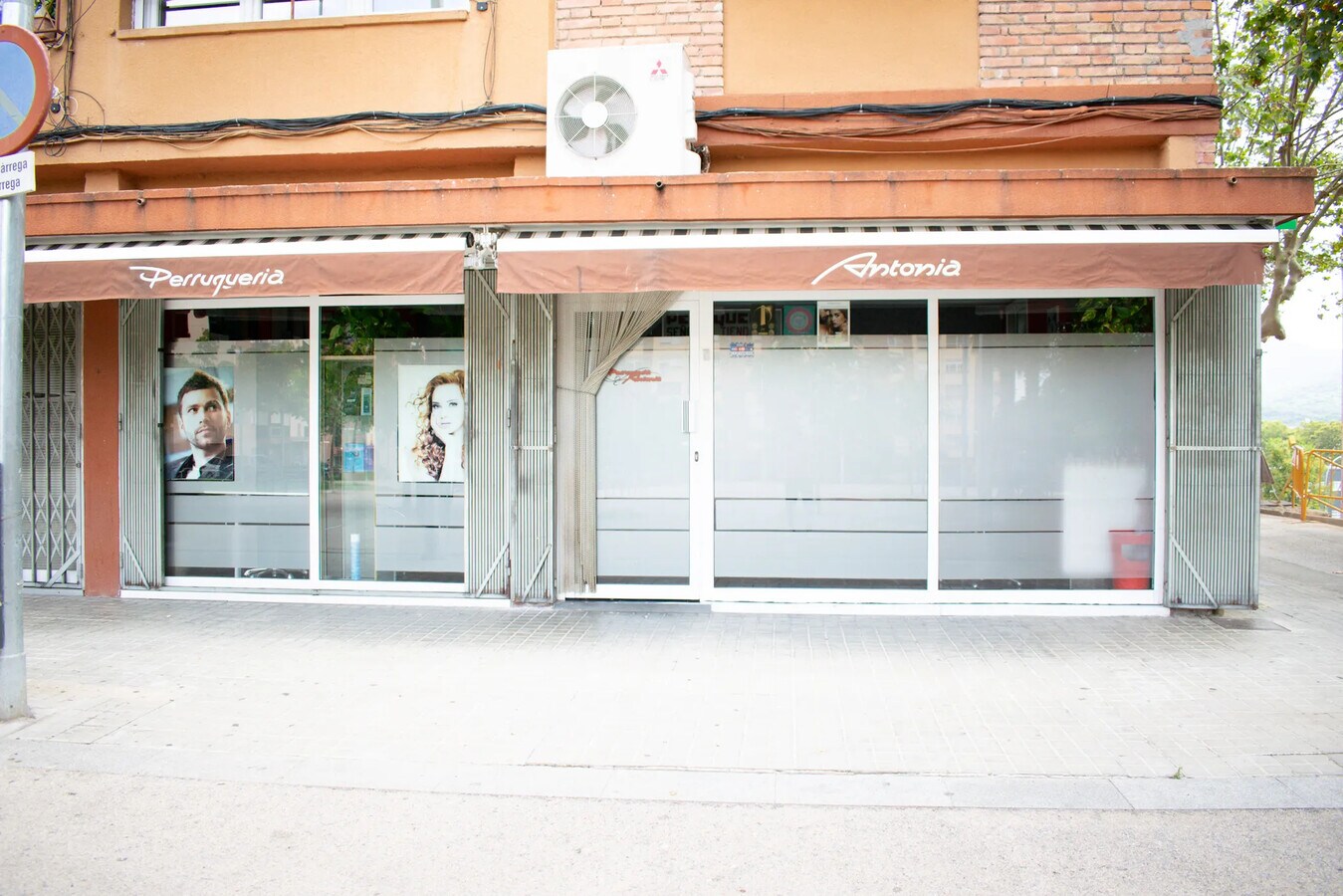 Plaça Del Poble, 12-14, Montornès del Vallès, BAR 08170 - Unit - -  - Interior Photo - Image 2 of 9
