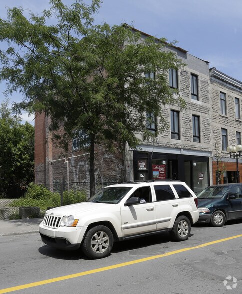 3481-3487 St Notre-Dame O, Montréal, QC à vendre - Photo du bâtiment - Image 2 de 2