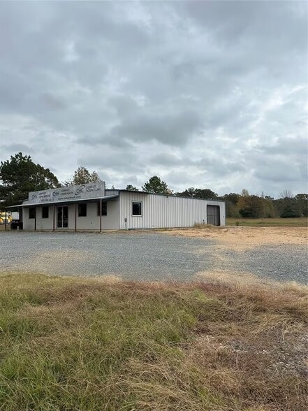 3979 S Park Dr, Broken Bow, OK for sale - Building Photo - Image 3 of 4