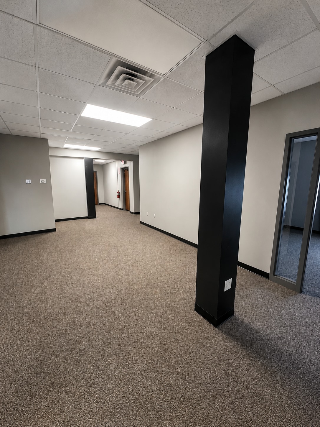 3631 Brookwall Dr, Akron, OH for lease Interior Photo- Image 1 of 8
