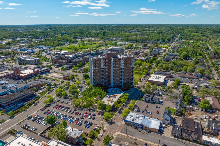 535 S Burdick St, Kalamazoo, MI for lease - Aerial - Image 1 of 5