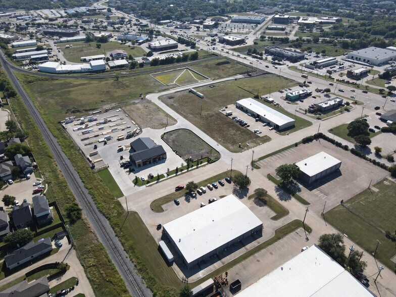 701 Business Way, Wylie, TX à louer - Photo du bâtiment - Image 2 de 4