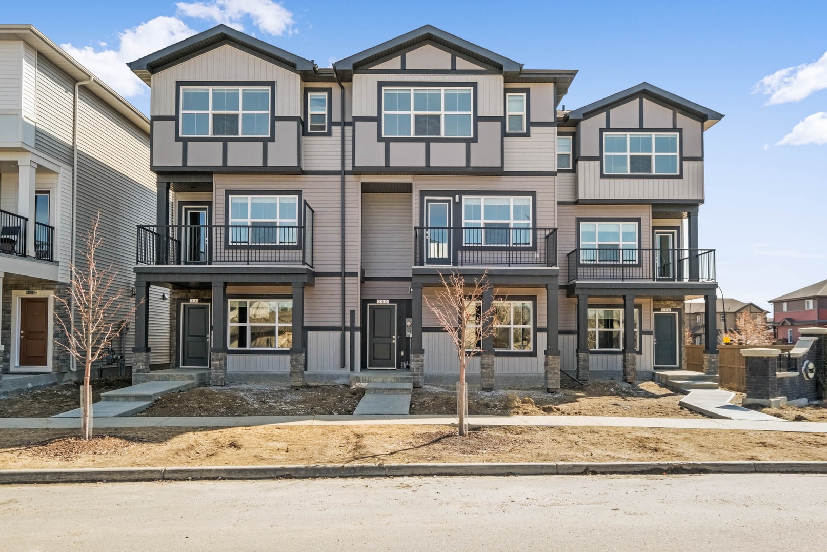 378-382 Pioneer Rd, Spruce Grove, AB for sale Primary Photo- Image 1 of 6