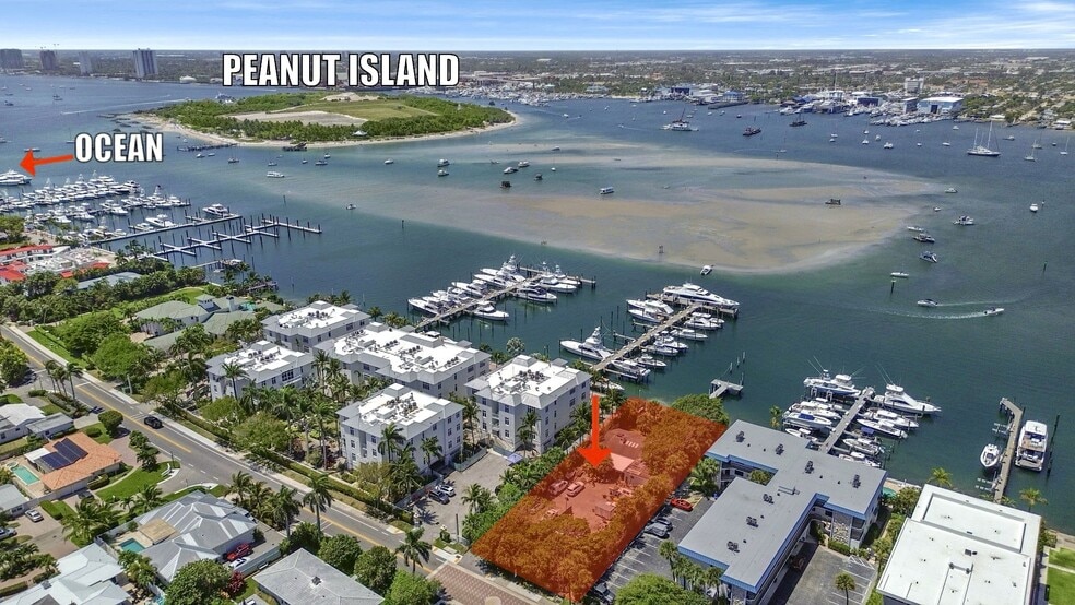 206 Lake Dr, Palm Beach Shores, FL for sale - Building Photo - Image 1 of 14