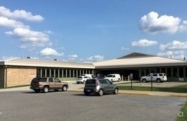 2000 Clairton Rd, West Mifflin, PA à louer Photo principale- Image 1 de 4