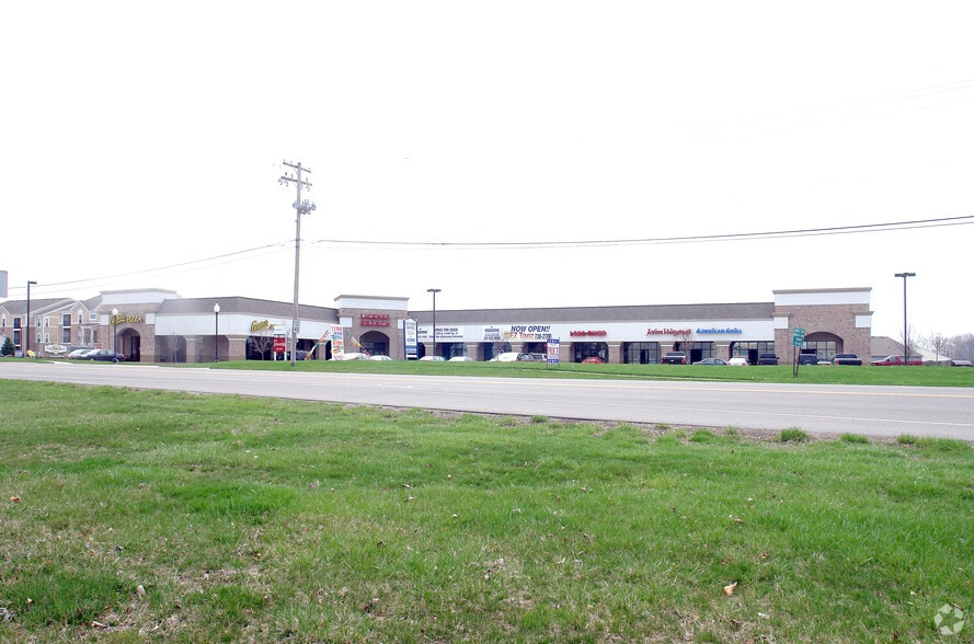 1047-1071 W Jefferson St, Franklin, IN for lease - Building Photo - Image 3 of 3