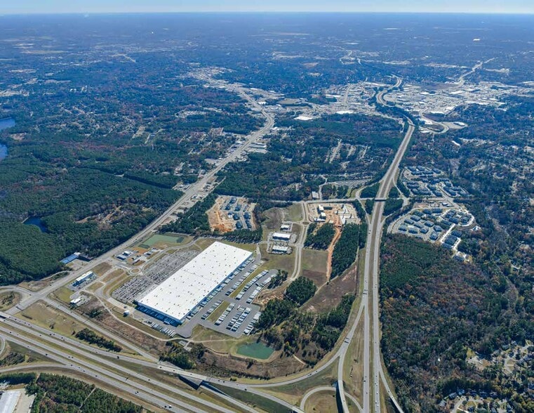 5649 Bragg Blvd, Fayetteville, NC à vendre - Photo du bâtiment - Image 2 de 3