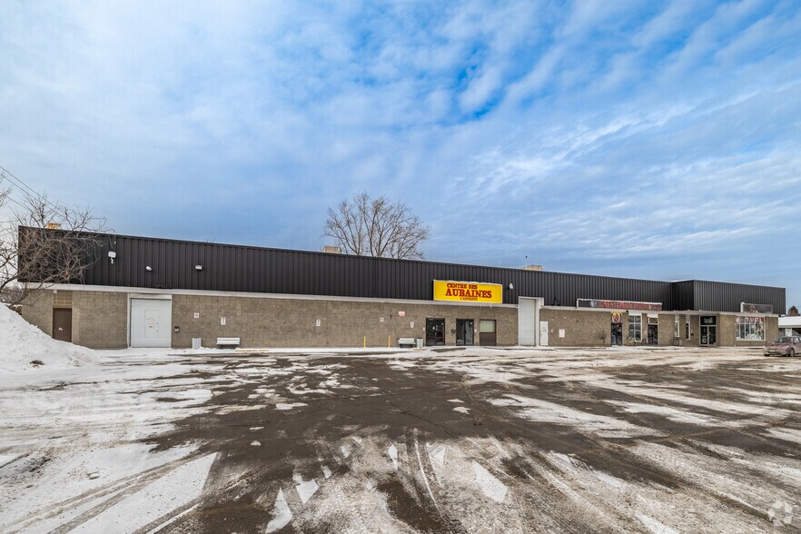 140 Boul Gréber, Gatineau, QC à louer - Photo du bâtiment - Image 2 de 2