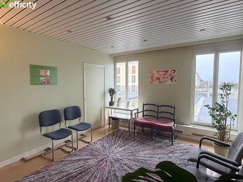 Flex in Choisy-le-Roi for sale Interior Photo- Image 1 of 13