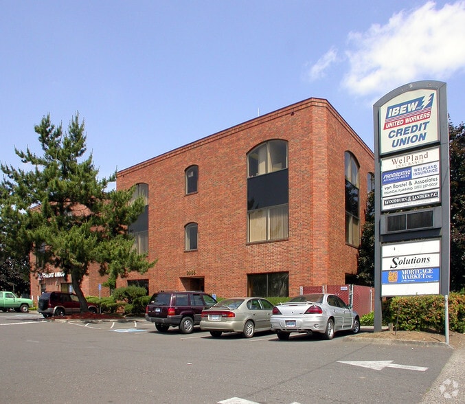 9955 SE Washington, Portland, OR à louer - Photo du bâtiment - Image 3 de 9