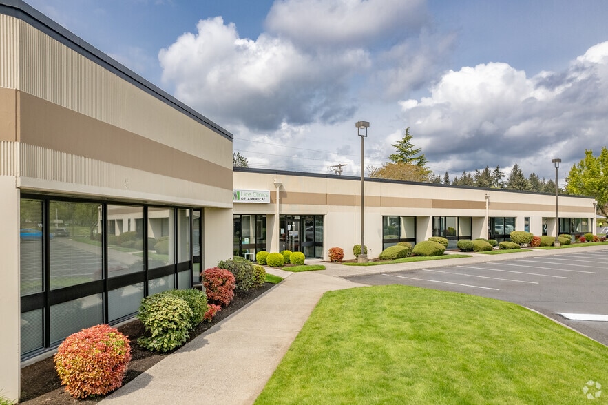 11818 SE Mill Plain Blvd, Vancouver, WA for lease - Building Photo - Image 3 of 7