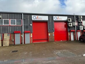 Packet Boat Ln, Uxbridge for lease Building Photo- Image 1 of 3