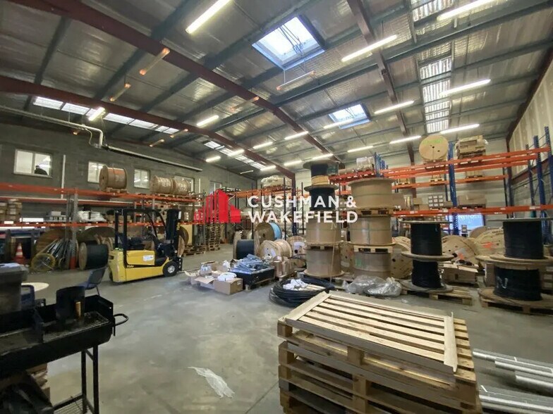 Bureau dans Tournefeuille à louer - Photo intérieure - Image 2 de 8