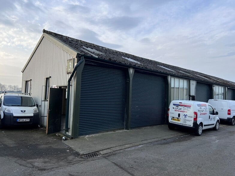 3D Preston New Rd, Clifton for lease - Building Photo - Image 2 of 2