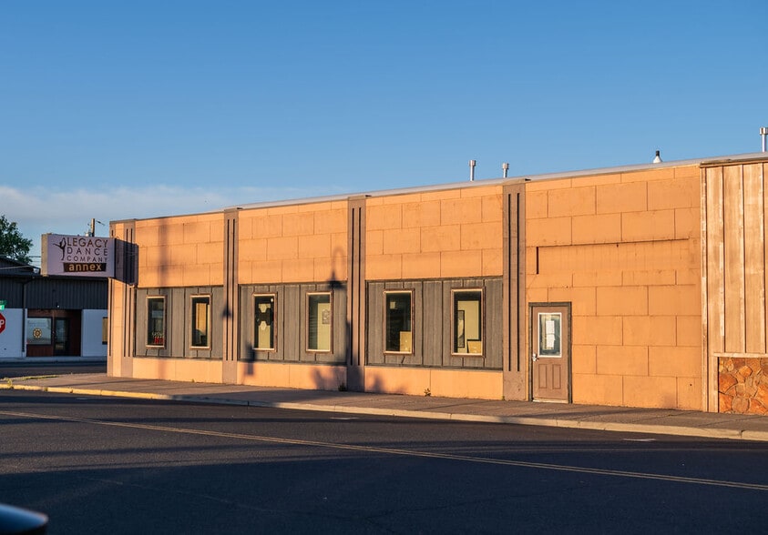 394 NE Belknap St, Prineville, OR for sale - Building Photo - Image 2 of 12