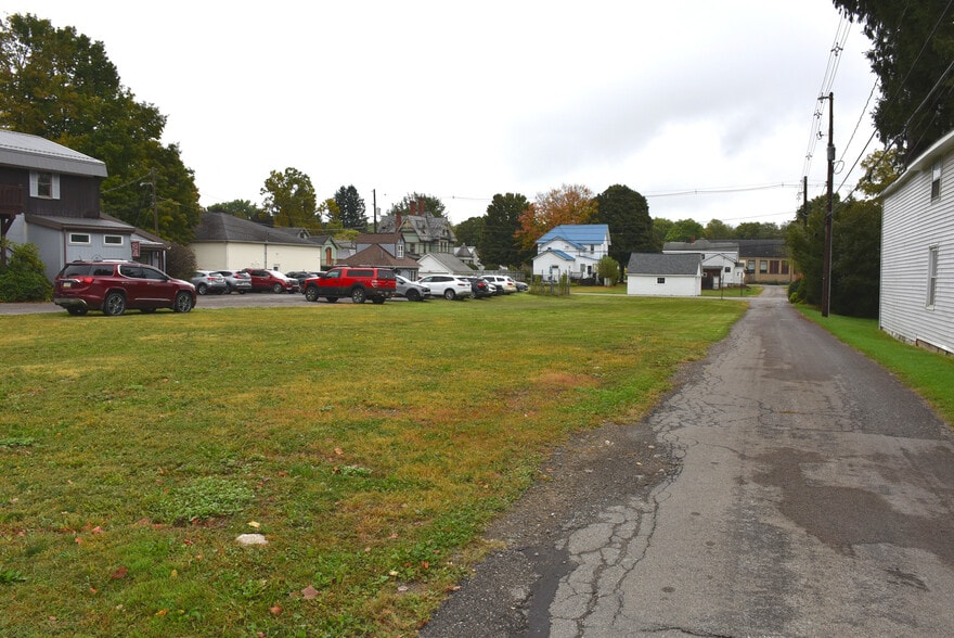 427 Main St, Saegertown, PA for sale - Building Photo - Image 3 of 4