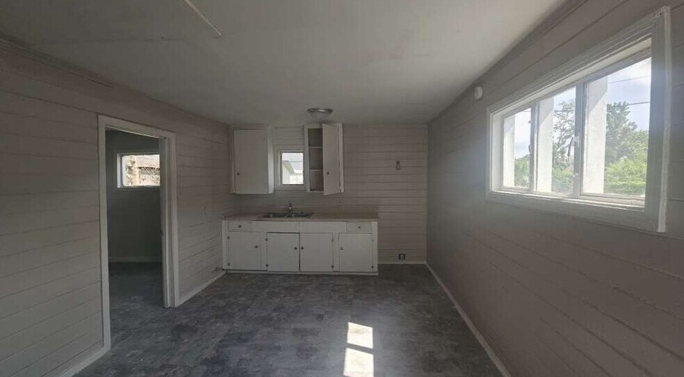 6909 Kittridge St, Houston, TX à vendre - Photo intérieure - Image 2 de 3