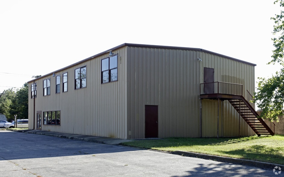 161 Morrison Ave, Virginia Beach, VA à louer - Photo du bâtiment - Image 2 de 7