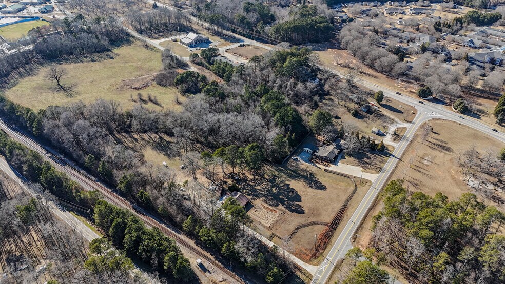 2237 U.S. 29 N, Newnan, GA à vendre - Photo du bâtiment - Image 3 de 9