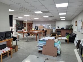 19 E Centre St, Nutley, NJ à louer Photo intérieure- Image 2 de 19