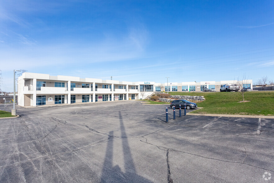 410 Conestogo Rd, Waterloo, ON for lease - Building Photo - Image 2 of 4