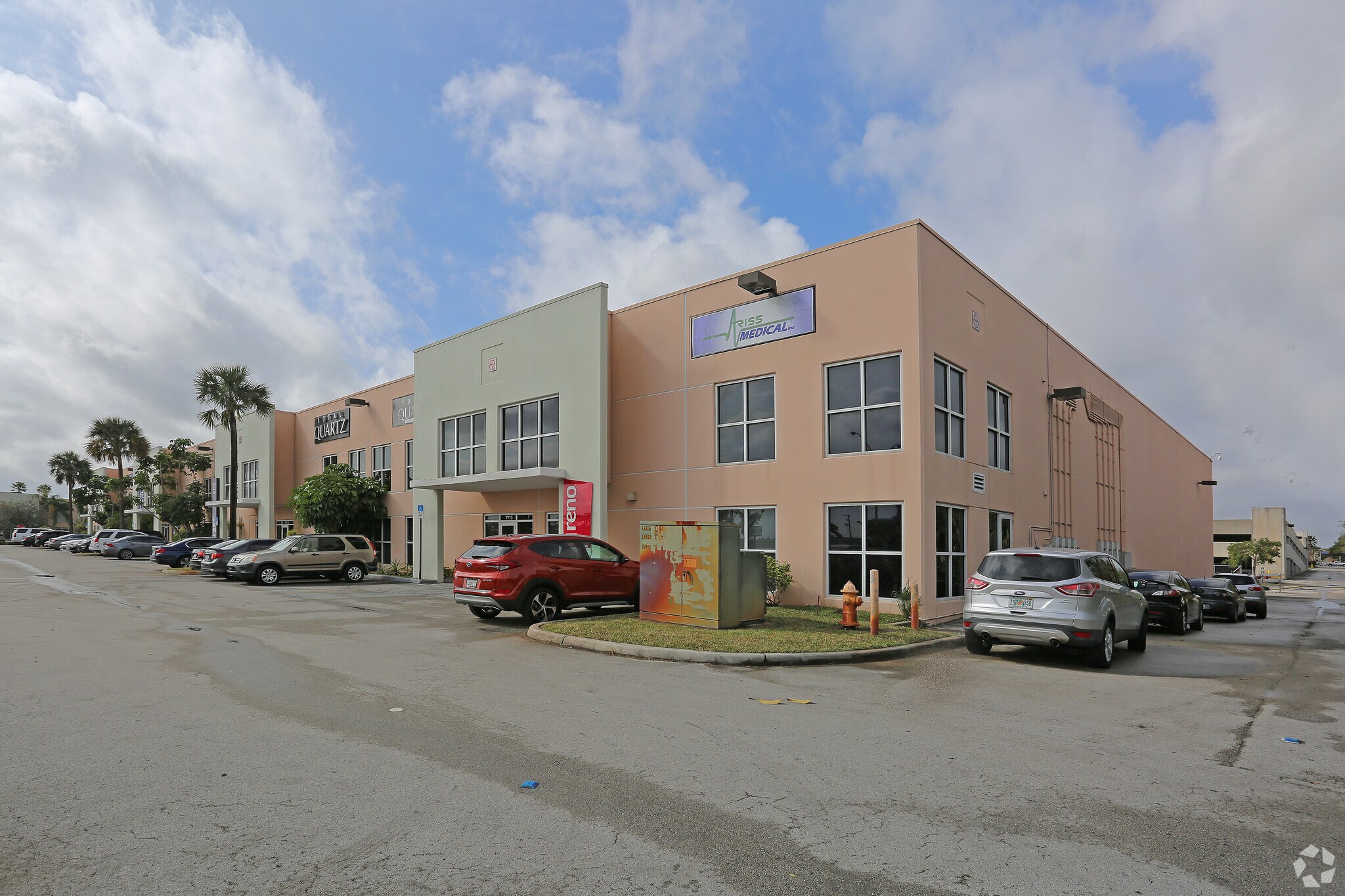 7791 NW 46th St, Doral, FL for lease Primary Photo- Image 1 of 83
