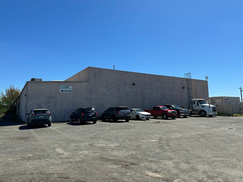 5054 Peabody Rd, Fairfield, CA à louer - Photo du bâtiment - Image 3 de 8